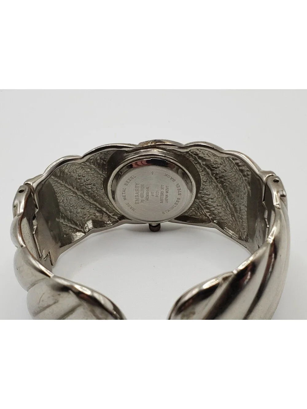 Embassy By Gruen Rhinestone Cuff Band Women Watch 29mm Silver Tone New Battery